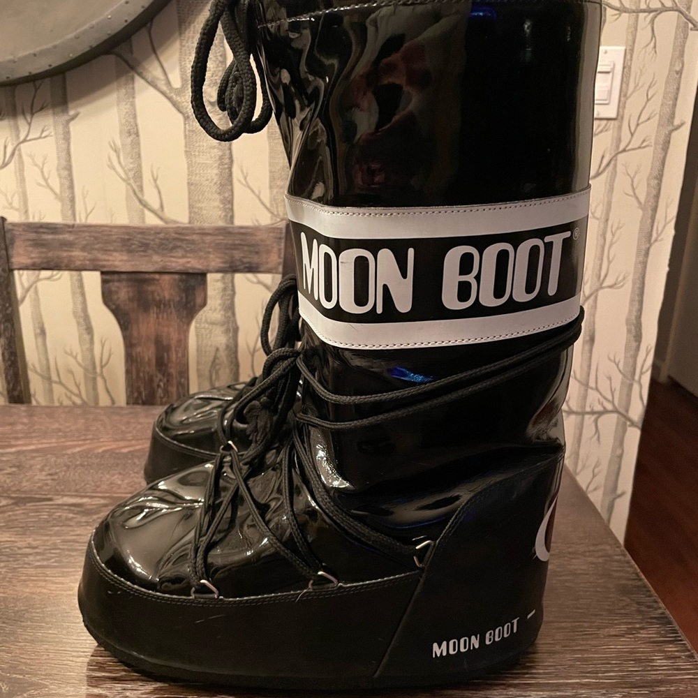 Moon Boots
